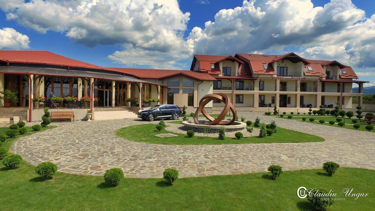 Hotel Dallas Negresti-Oas Exteriér fotografie